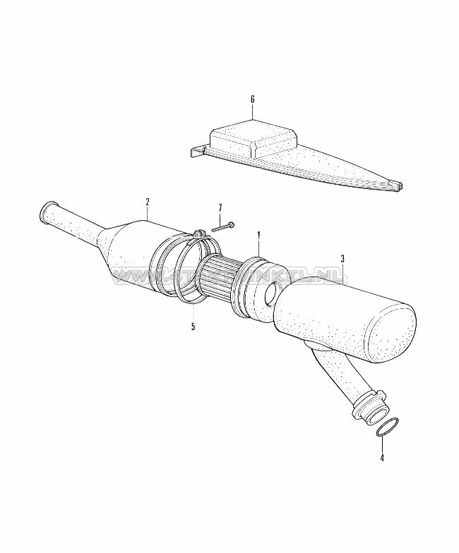 F8 - AIR CLEANER