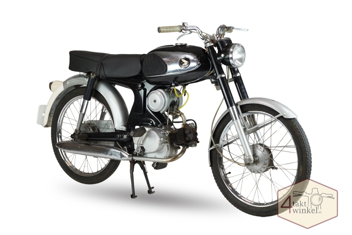 Honda C320s, Black