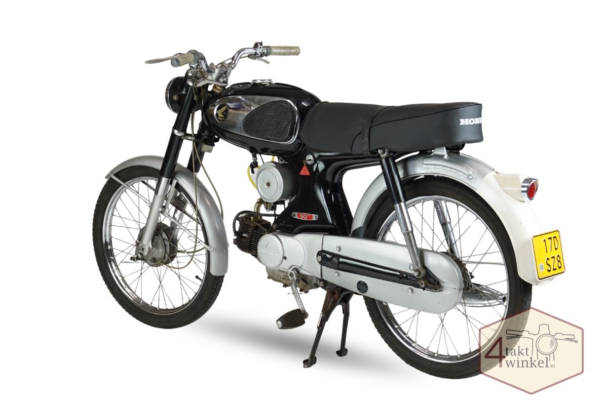 Honda C320s, Black