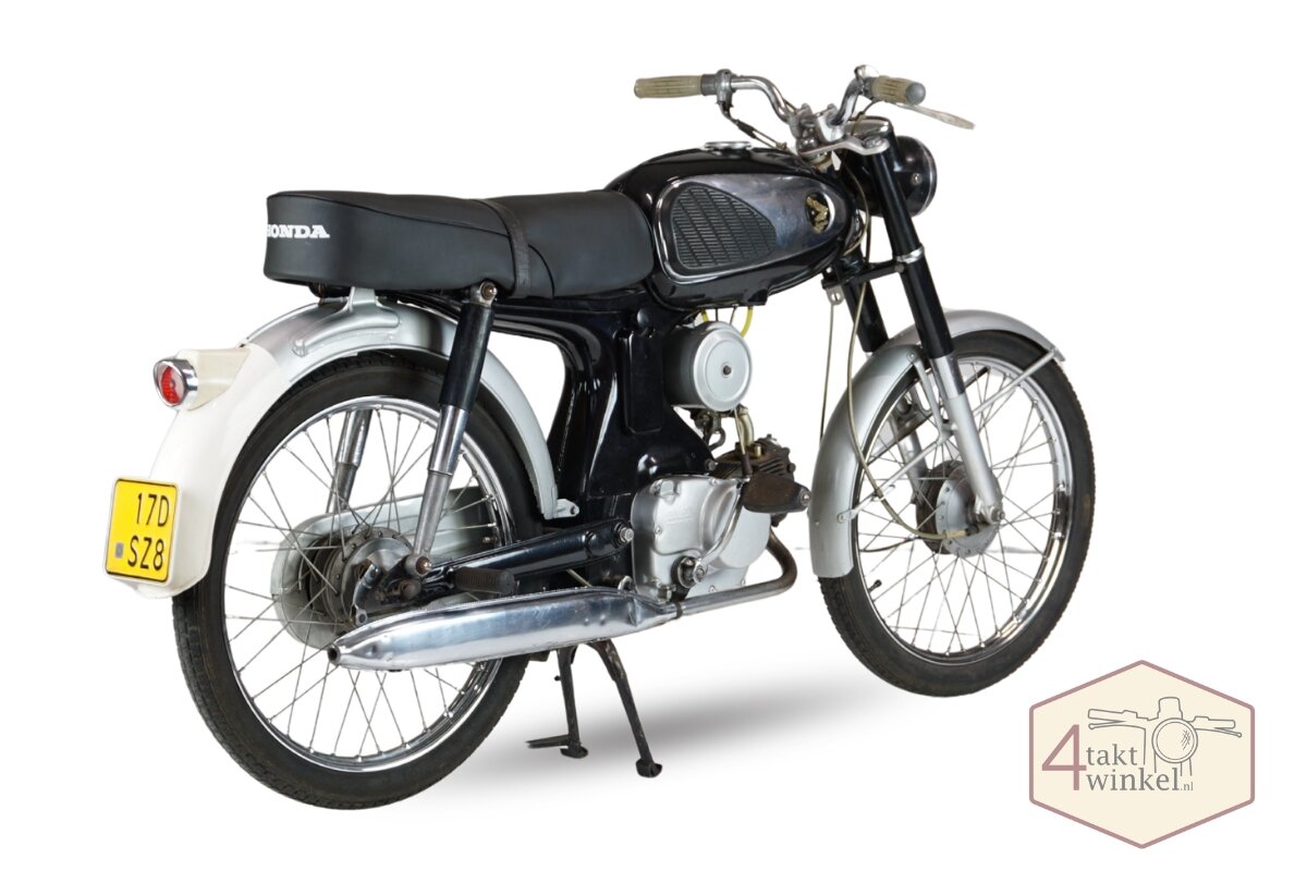 Honda C320s, Black
