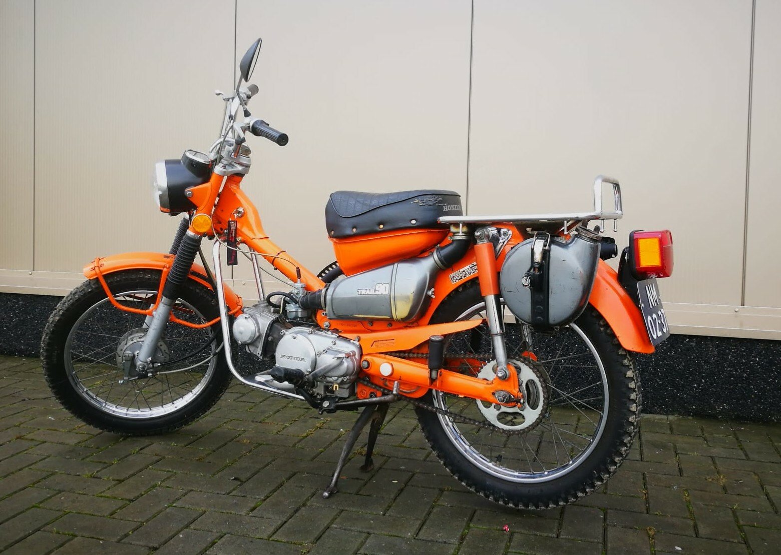 Honda CT90 K4, orange, 2963 miles