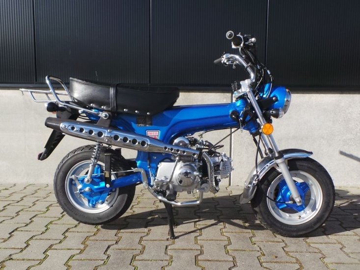 SOLD Zhenhua DX 50 (Dax type), blue, 50cc