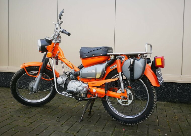Honda CT90 K4, orange, 2963 miles