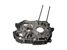  Crankcase, center, vertical cylinder, Mash, used product