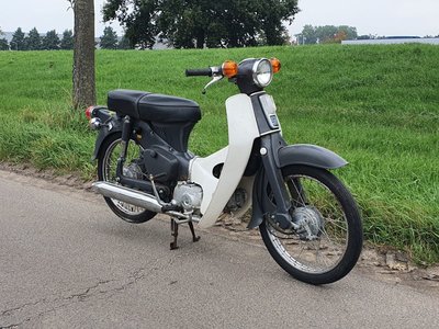 SOLD ! Honda C50 OT Japanese, gray, 5897 km, with papers