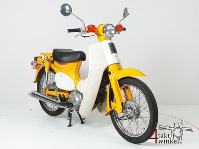 SOLD: Honda C50, Yellow