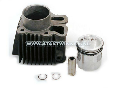 Cylinder kit, with piston, honed 61cc C310S, C320S, after trade-in: E139.50