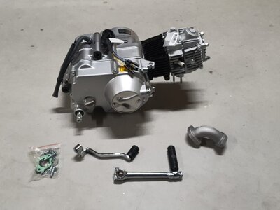 Engine, 50cc, manual clutch, YX, 4-speed, silver 2nd chance product