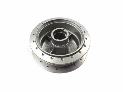 Hub, front wheel, fits C50 OT, C70 OT, SS50, CD50