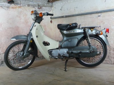 Honda C70 K1 Japans (17-2016) grijs, 15719km